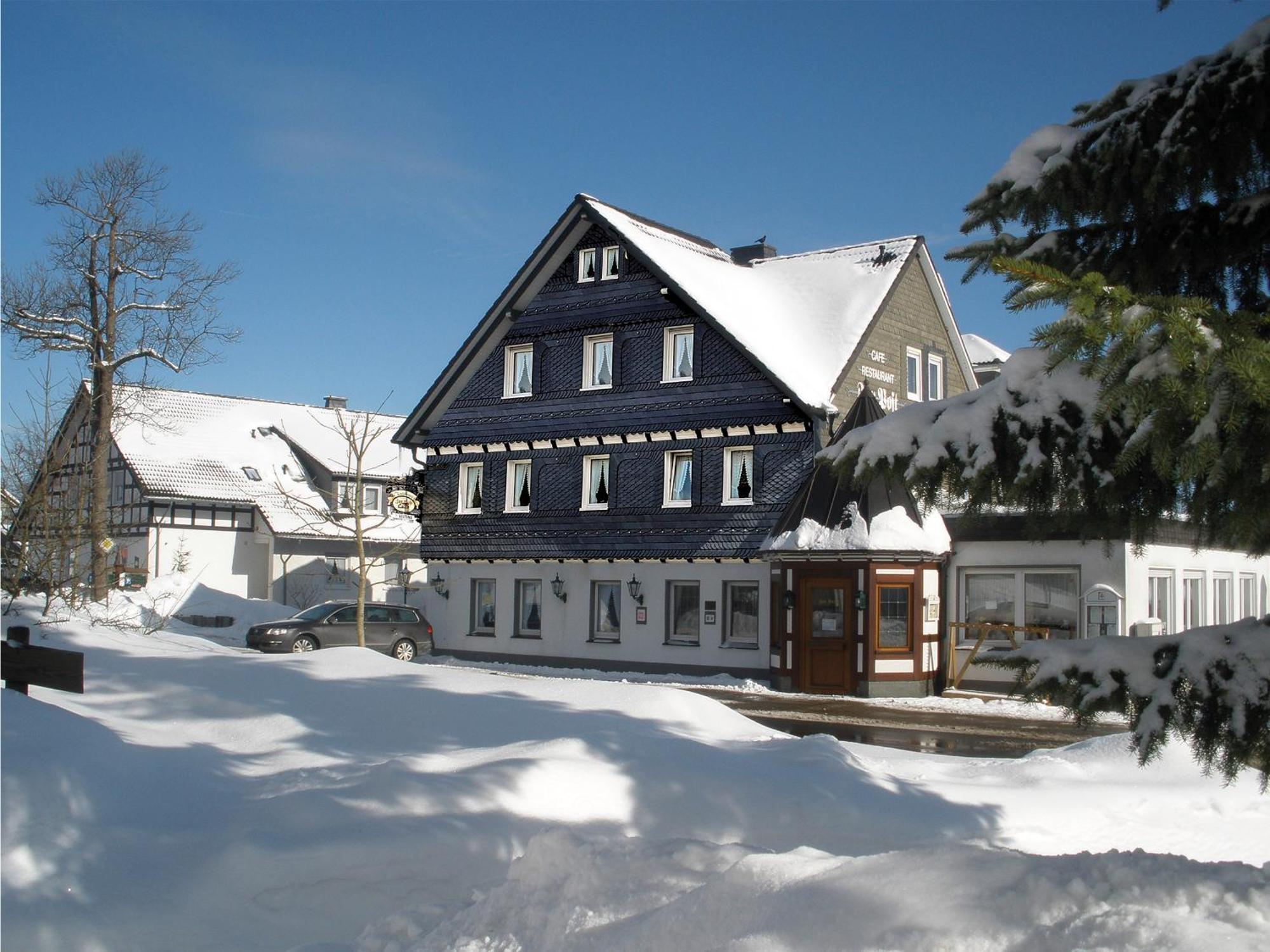 Landhotel Gasthof Zur Post Langewiese Exterior photo